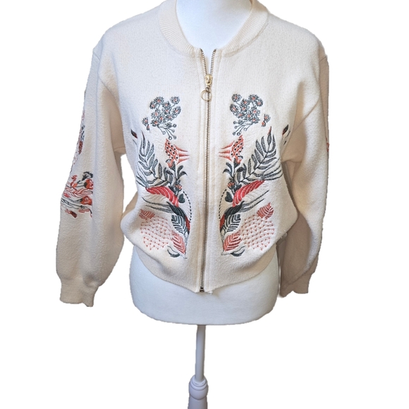 Floral Embroidered Cream Jacket - Picture 1 of 5